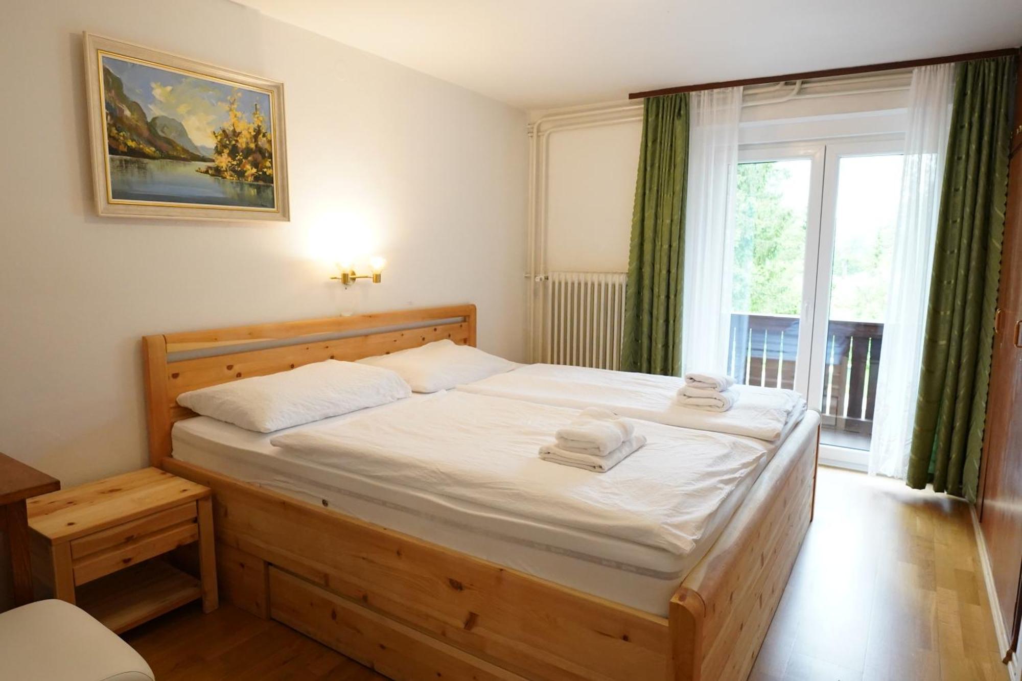 Sobe In Apartmaji Pri Ukcu Bohinj Eksteriør billede
