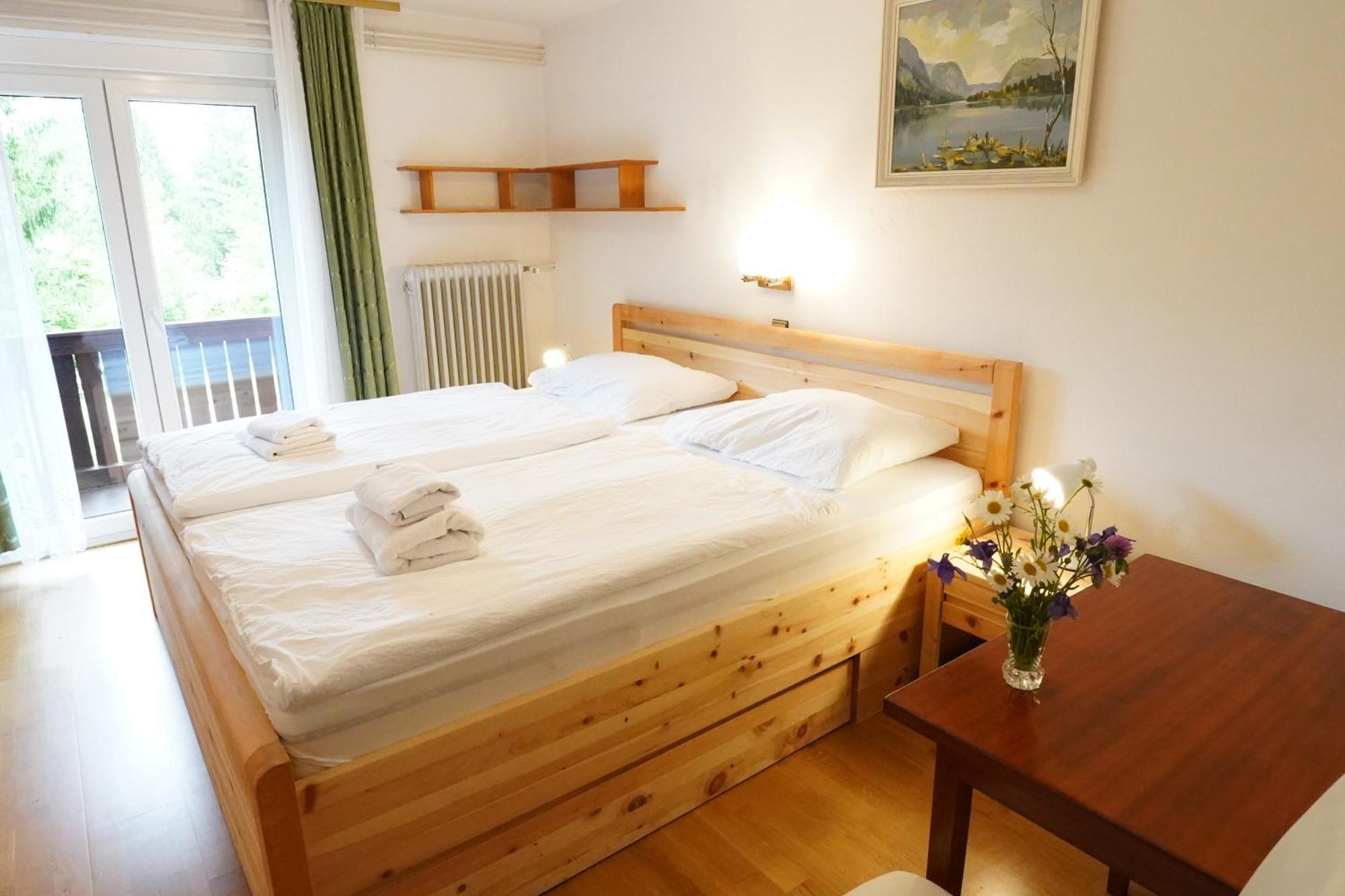 Sobe In Apartmaji Pri Ukcu Bohinj Eksteriør billede