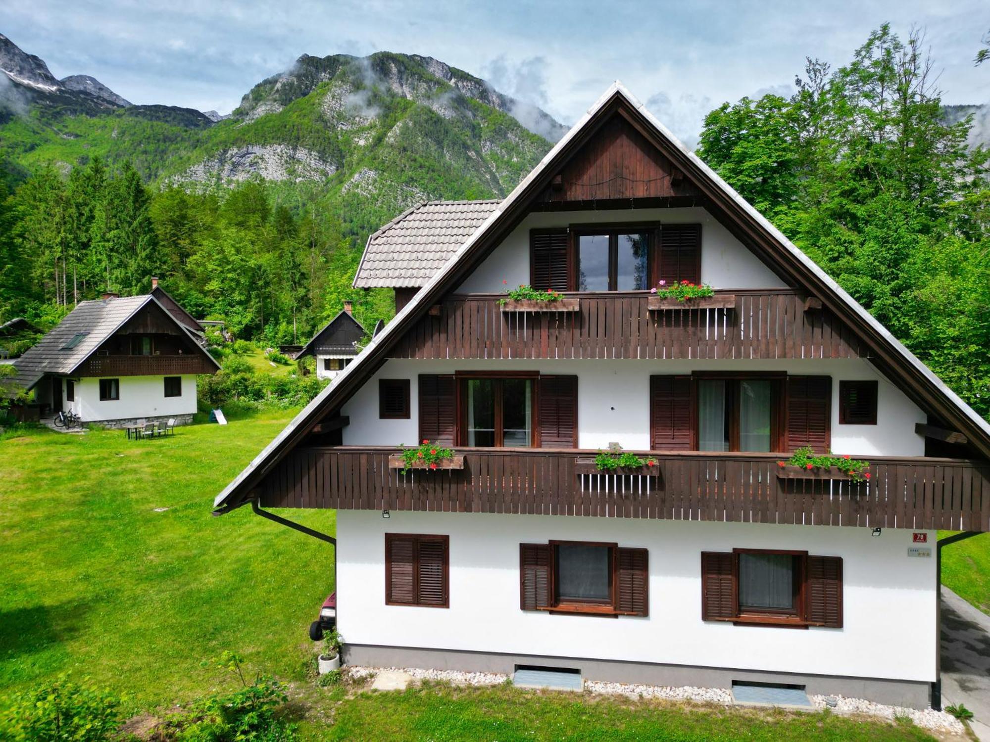 Sobe In Apartmaji Pri Ukcu Bohinj Eksteriør billede
