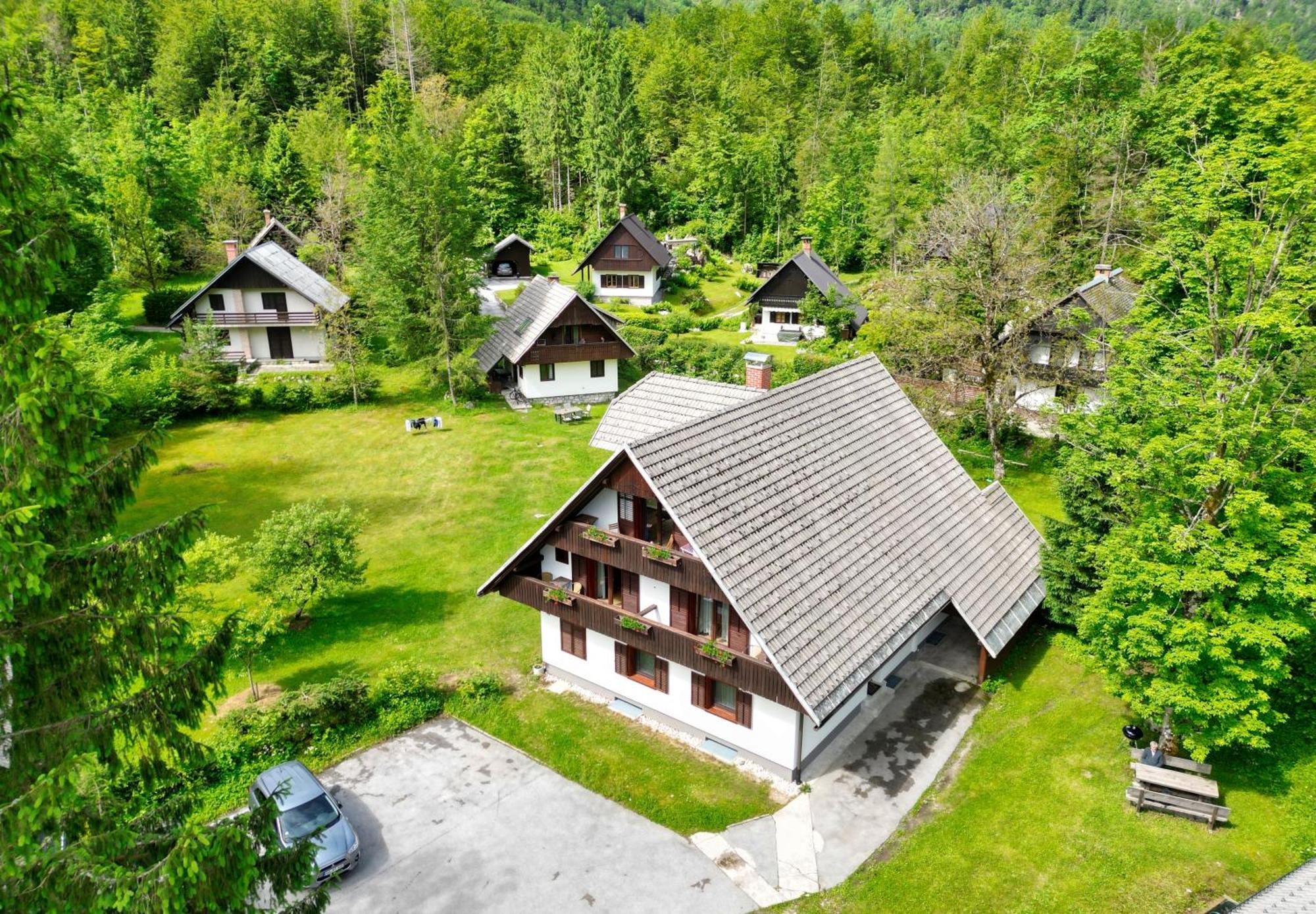 Sobe In Apartmaji Pri Ukcu Bohinj Eksteriør billede